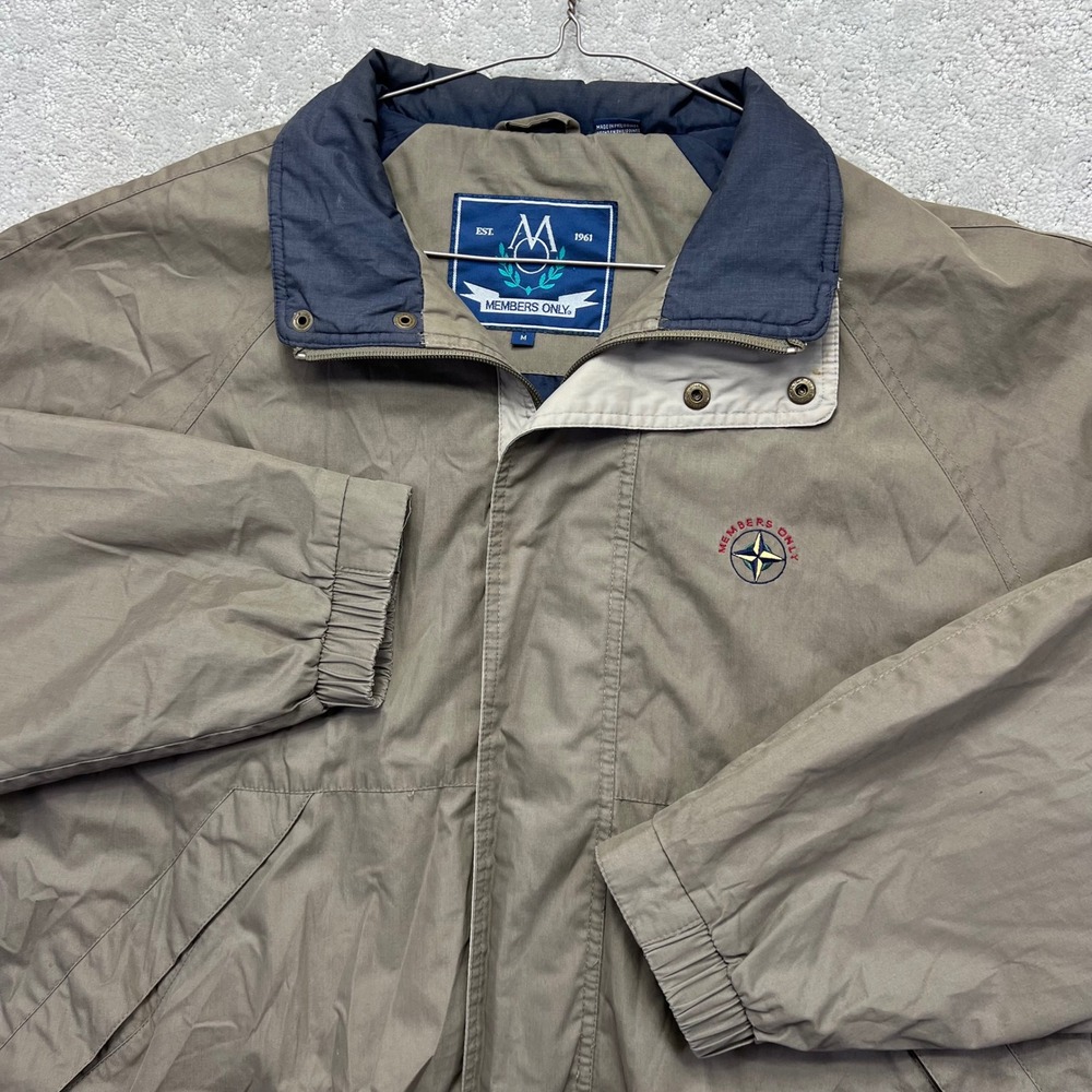 VINTAGE Members Only Jacket Mens M Brown Khaki Harrington Bomber Windbreaker